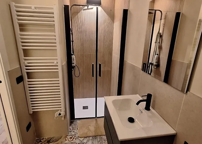 R&b Piccolo Borgo Tralacosta Appartement